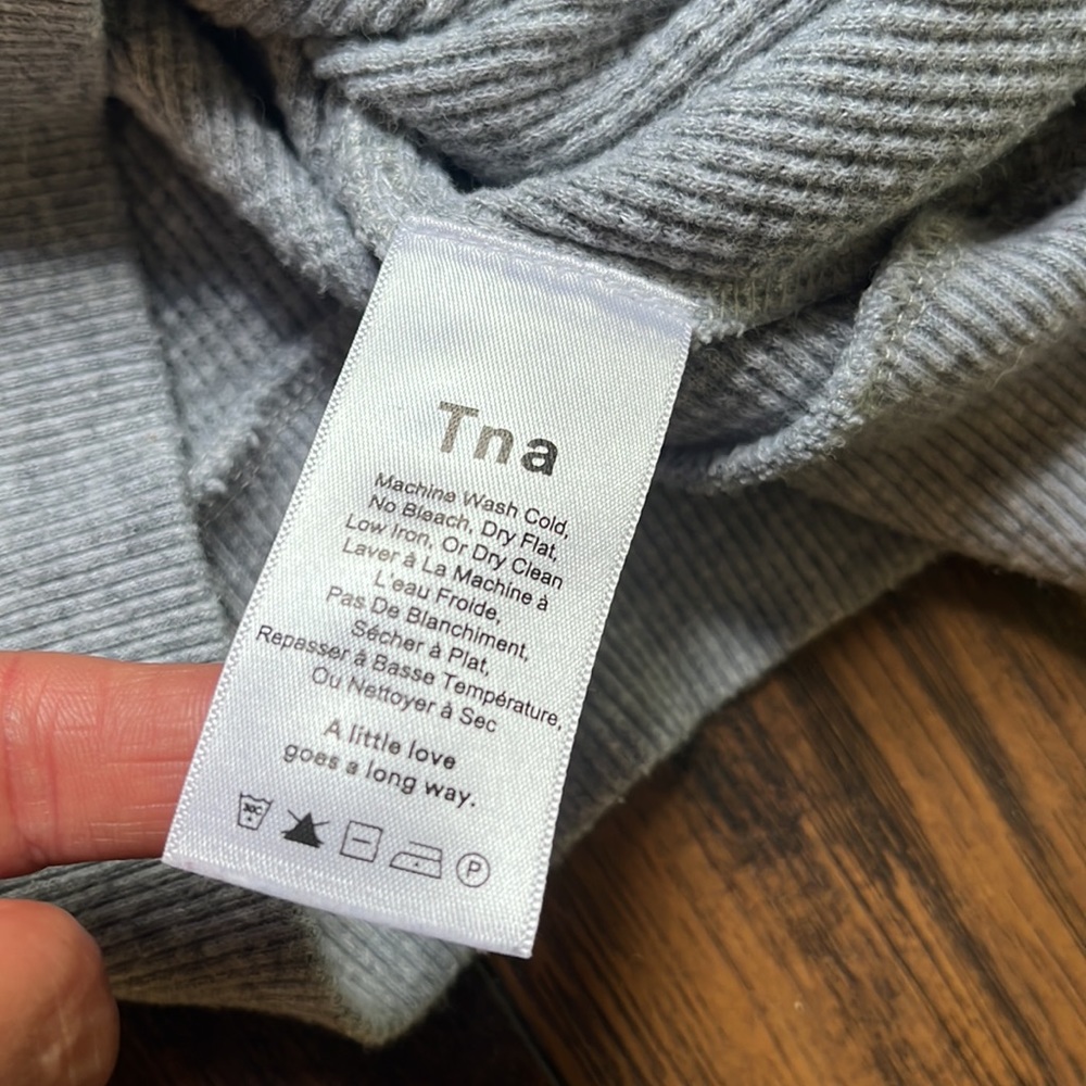 Aritzia TNA Gray Waffle Hooded Zip Up Jacket - Picture 7 of 9